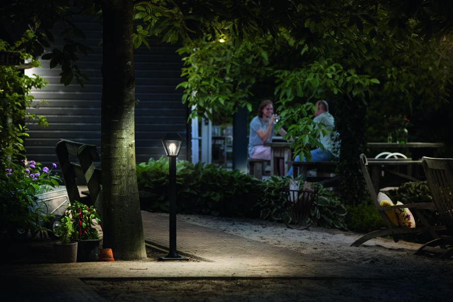 Pametna vanjska rasvjeta: Budućnost automatizacije eksterijera (Vodič 2026.)