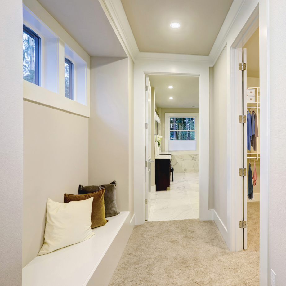 Rasvjeta u hodniku i predsoblju: Kako ostaviti savršen prvi dojam?