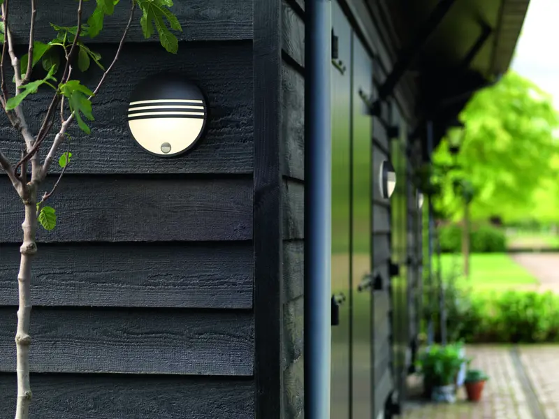 Senzori i Luxomati: Pametno Upravljanje Rasvjetom i Ušteda Energije