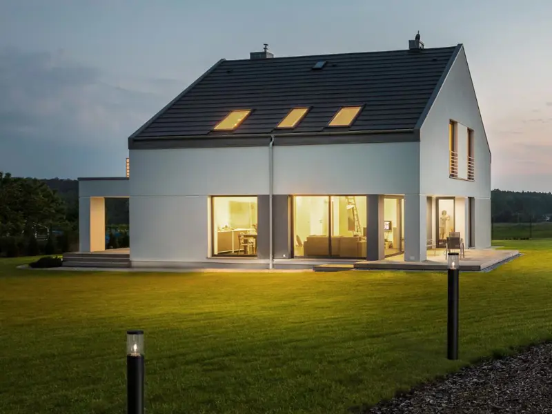 Vanjska LED Rasvjeta : Kako Pretvoriti Dvorište u Pametnu Oazu Sigurnosti i Stila