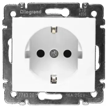 774420 UTIČNICA 2P+E/16A/250V VALENA BIJELA