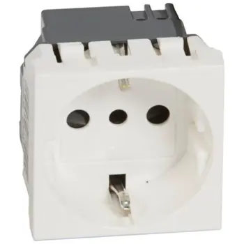 77512 UTIČNICA 2P+E/16A/250V BIJELA MOSAIC