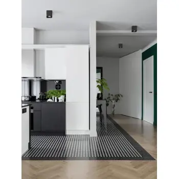 NAMI NADGRADNA SVJETILJKA CRNA GU10 1x10 Watt IP20 230 Volt