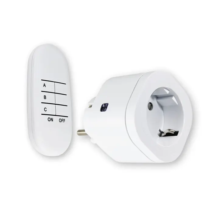 265-115 UTIČNICA S DALJINSKIM UPAVLJAČEM 13A/3000W 230V