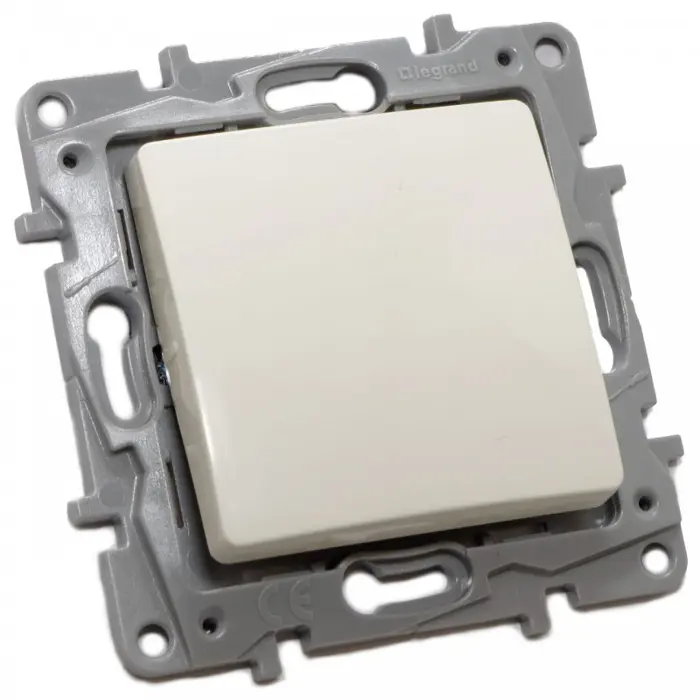 764600-niloe-obicna-sklopka-10a-krem-77771-04071419.webp