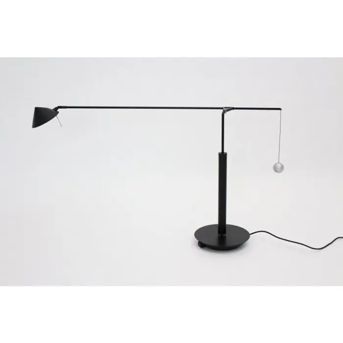 artemide-nestore-stolna-lampa-46563-02040522.webp