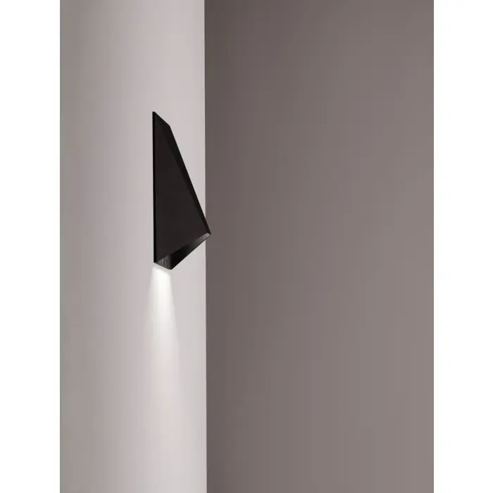 BAZZ ZIDNA LAMPA LED 3W/3000K/134lm/IP20/CRNA