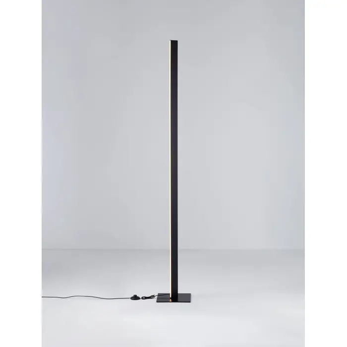 EDEL STAJAĆA LED SVJETILJKA CRNA 30W IP20 3000K