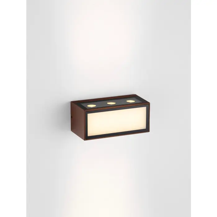 INGA ZIDNA LAMPA LED 3000K 875lm IP65 SMEĐA