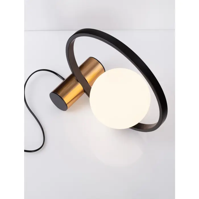 neso-stolna-lampa-e14-ip20brusena-zlatna-crna-97403-02110771.webp