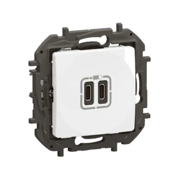 niloe-2xusb-utic-3a-15-w-tip-cc-bij-3352-04167540.webp