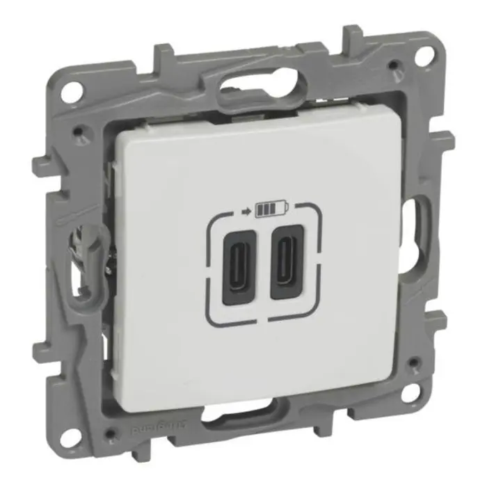 niloe-uticnica-2xusb-c-3a-bij-44738-04163776.webp