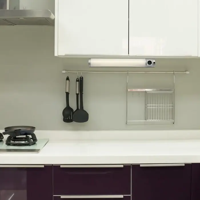 Soft2E RASVJETA ZA POLICE LED 8W/SREBRNA/IP20/450lm