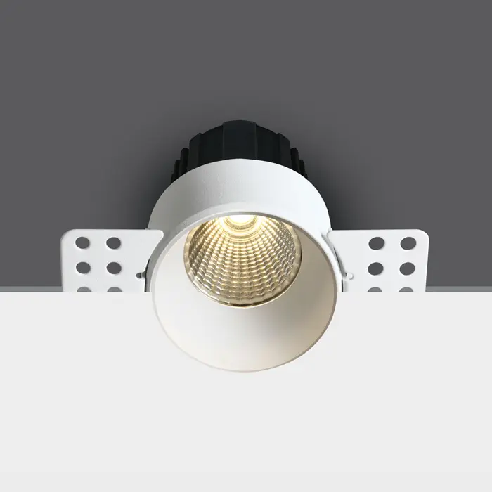 UGRADBENA SVJETILJKA LED 12W/1100LM/3000K/700Ma 40* BIJELA