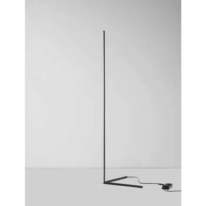 V-LINE STAJAĆA LAMPA LED 18W/3000K/1700lm/DIMM/IP20/CRNA